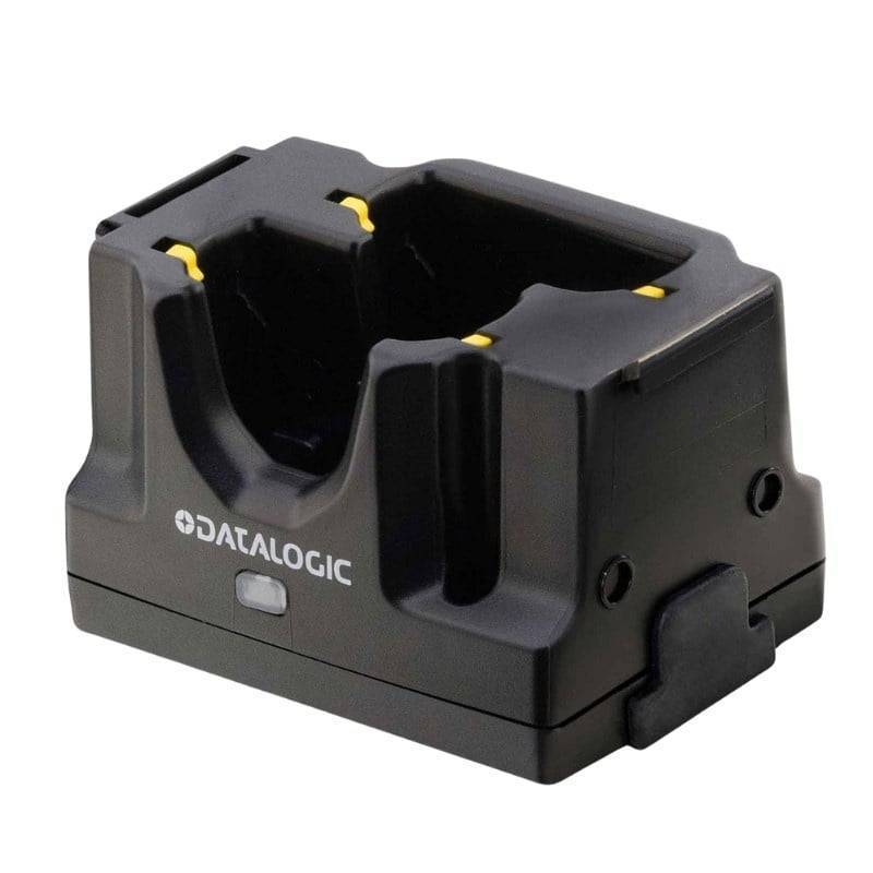 Eine schwarze Ladeschale für Datalogic-Geräte mit sichtbaren Kontaktpunkten und einem Markenlogo auf der Vorderseite.