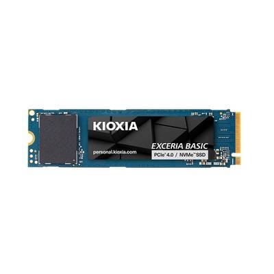 KIOXIA Exceria Basic PCIe 4.0 NVMe SSD mit schlankem, blauem Leiterplattendesign und einem Etikett, das Marke und Modell angibt.