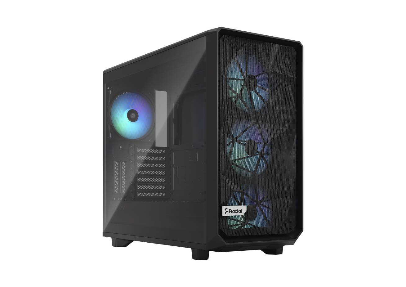 Ein schwarzes Computergehäuse mit transparentem Seitenpanel, das die interne RGB-Beleuchtung zeigt, und drei großen RGB-Lüftern an der Vorderseite zur Kühlung.