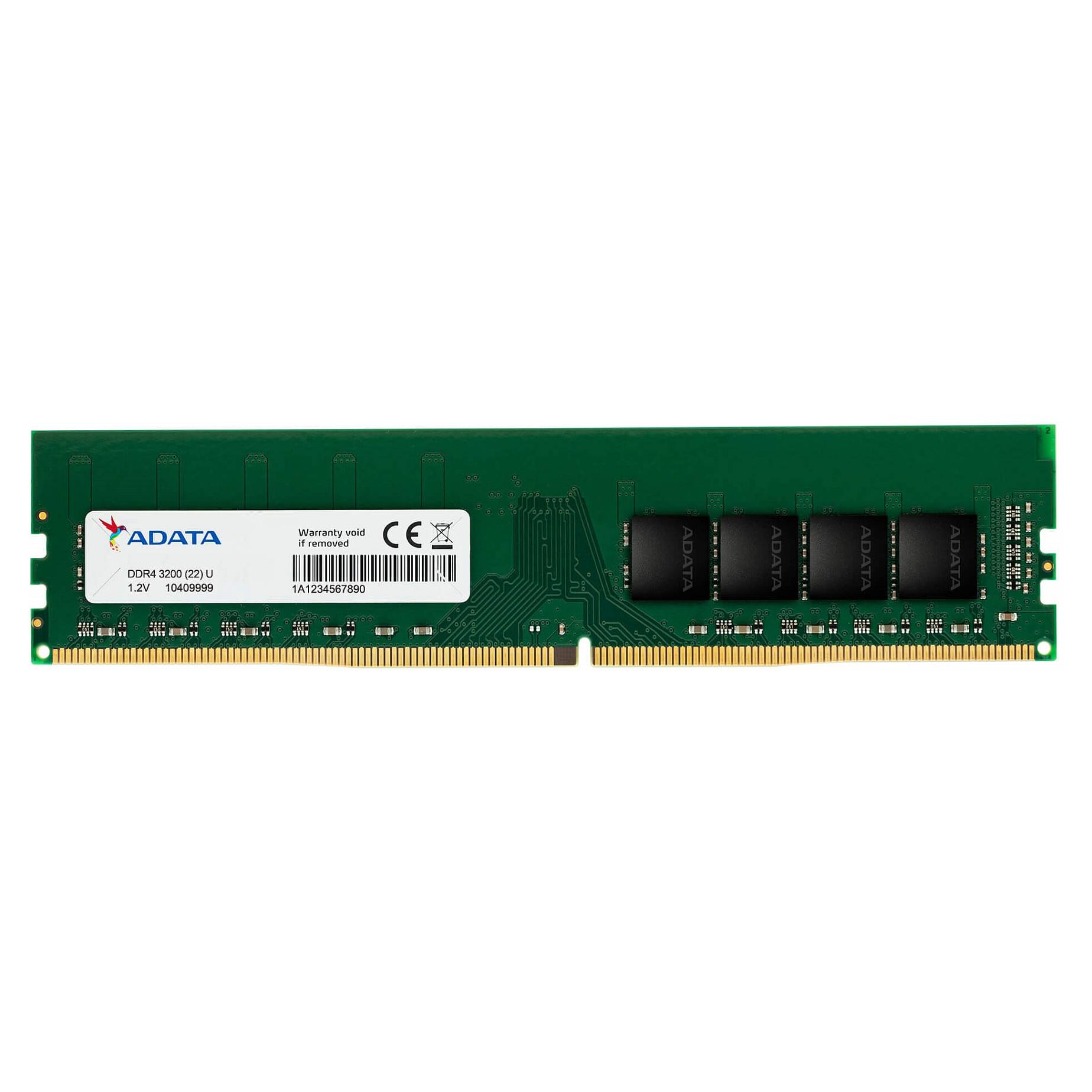 Ein grünes ADATA DDR4 RAM-Modul mit mehreren schwarzen Speicherchips und goldenen Steckerkontakten wird vor einem weißen Hintergrund angezeigt.