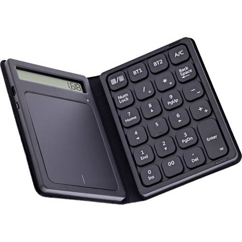 Ein tragbarer Faltrechner mit Zahlenblock und kleinem digitalen Display, das die Zahl „168