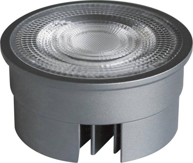 Eine runde LED-Glühbirne mit metallischer Fassung, die eine strukturierte Glaslinse und offene Schlitze an der Seite zur Belüftung aufweist.