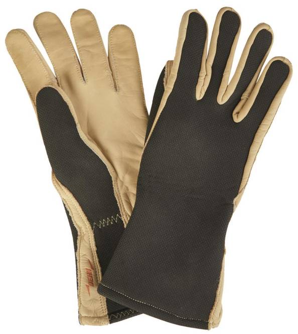 Schutzhandschuhe speziell für das Schweißen entworfen, mit braunem Ledermaterial und dunklem Stoff auf den Handflächen und inneren Fingern, die Griffigkeit und Langlebigkeit verbessern.