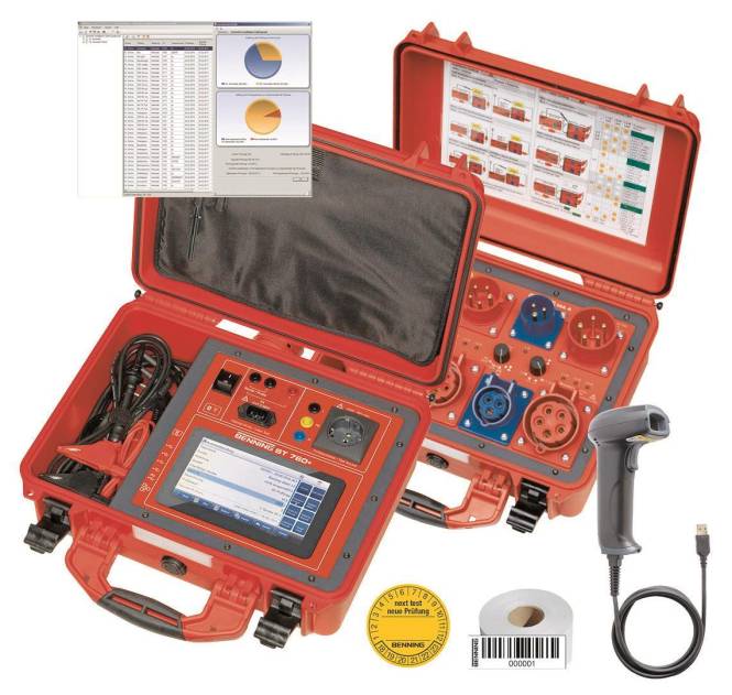Tragbares elektrisches Testgerät mit Bildschirm, mehreren Steckdosen, Scanner und Barcode-Rolle, verwendet für elektrische Sicherheitsprüfungen.
