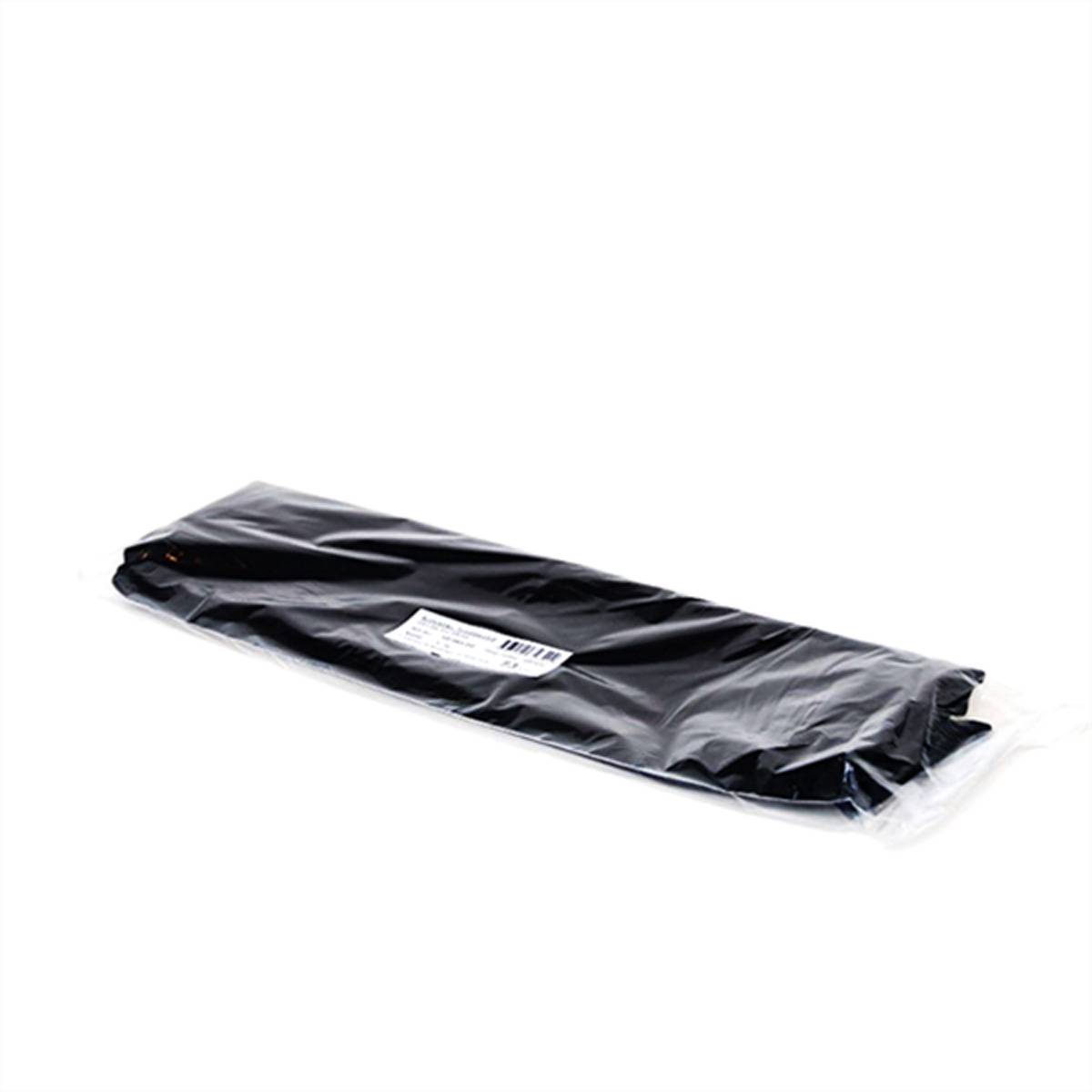 Eine schwarze Tonerkartusche in durchsichtiger Verpackung versiegelt, mit einem weißen Etikett mit Text und Barcode, auf einem einfachen weißen Hintergrund platziert.