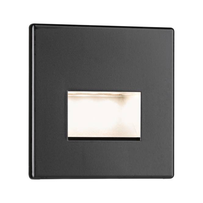 Ein schwarztes, rechteckiges Wandleuchten-Fixture mit einer kleinen rechteckigen Öffnung, die weiches Licht abstrahlt, geeignet für Innen- oder Außenbeleuchtung.