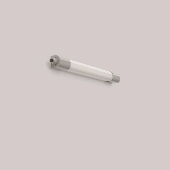 Ein weiß-grauer Stift mit einer Kappe liegt horizontal auf einem einfachen, hellen Hintergrund.