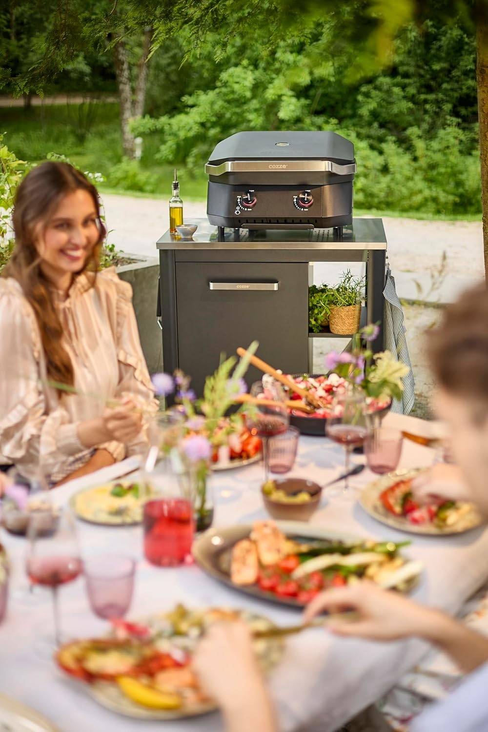 COZZE Outdoor Tisch für Außenküchen mit 4 robusten Rädern