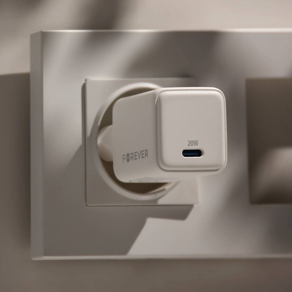 Forever TC-08 GaN Schnellladegerät 20W USB-C Power Delivery  Weiß