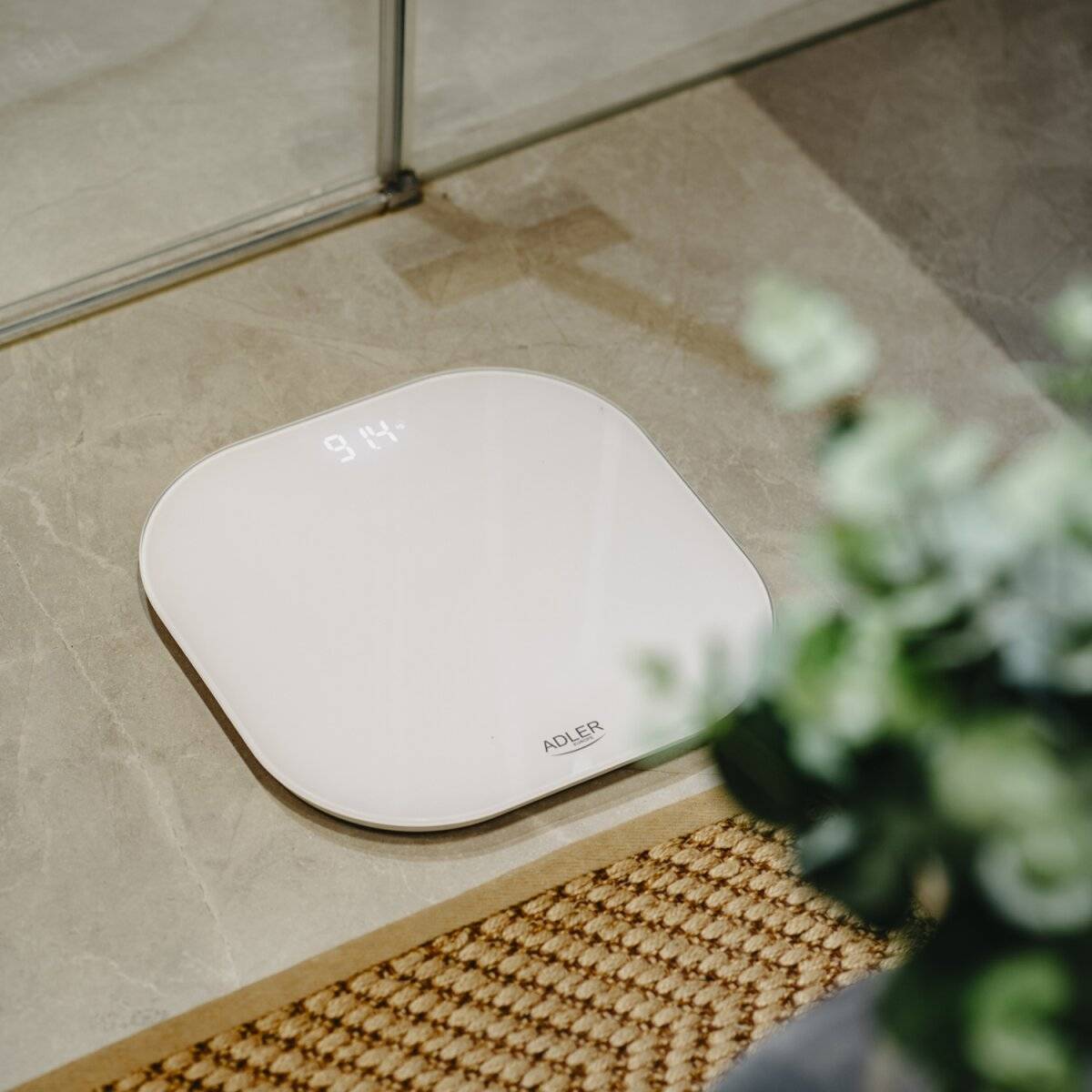 Adler AD 8188 Digitale Personenwaage mit LED-Display, bis zu 180 kg