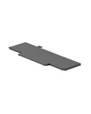 Ein rechteckiges, flaches und längliches Akku-Pack für einen Laptop oder ein elektronisches Gerät, gezeigt aus einer angewinkelten Seitenansicht.
