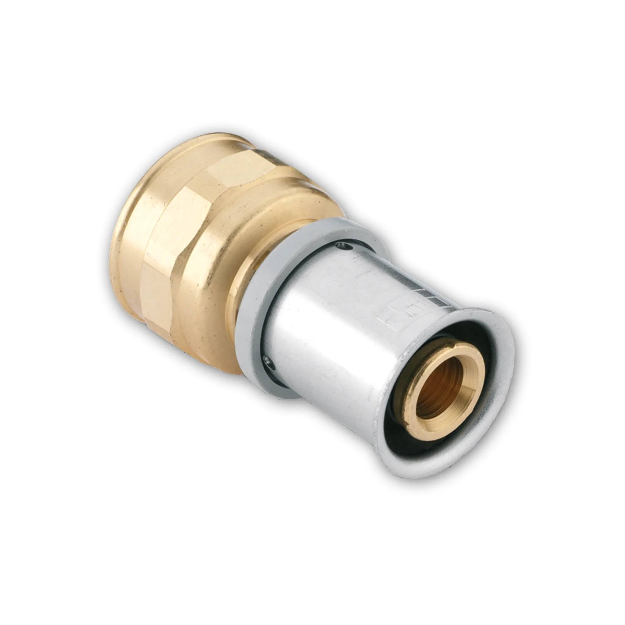 Metallischer Sanitärrohr-Verbindungsfitting mit Messing- und Silberendan auf weißem Hintergrund.