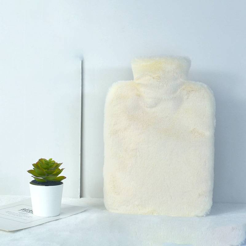 Wärmflasche mit weichem und flauschigem Bezug Beige