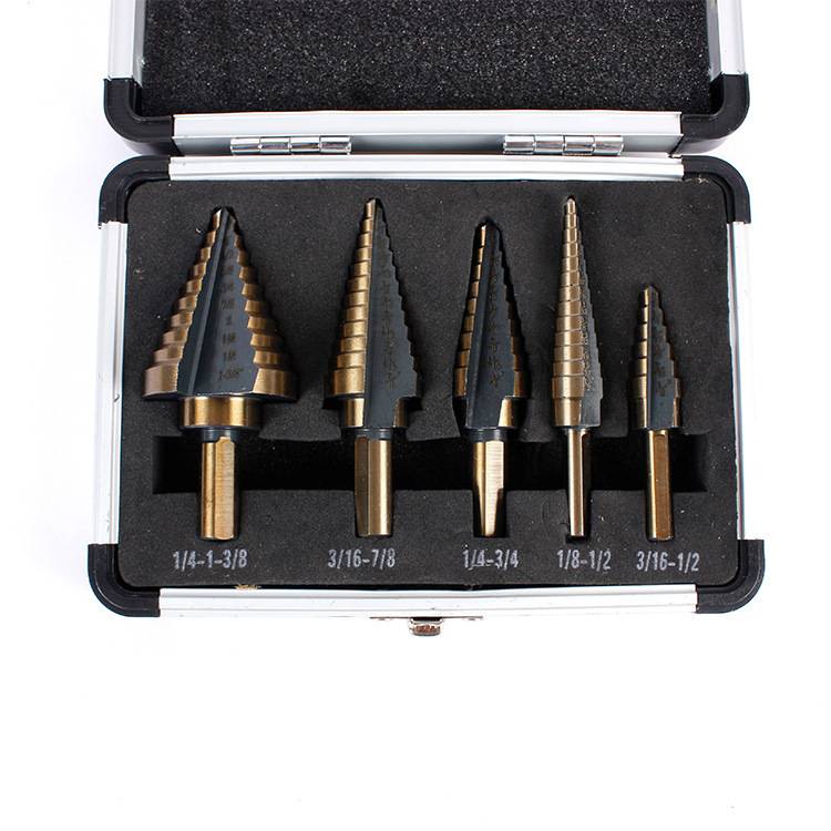 Stufenbohrer-Set mit automatischem Körner Gold