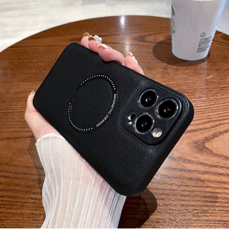 Mobile Hülle mit MagSafe für kabelloses Laden Black iPhone 13 Pro Max