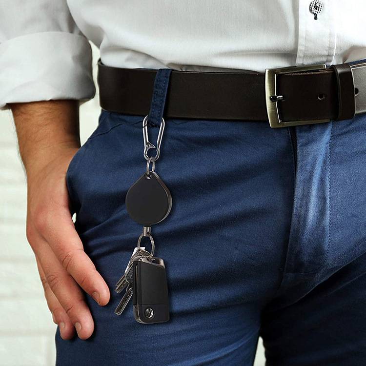 Einziehbarer Schlüsselanhänger mit Karabiner