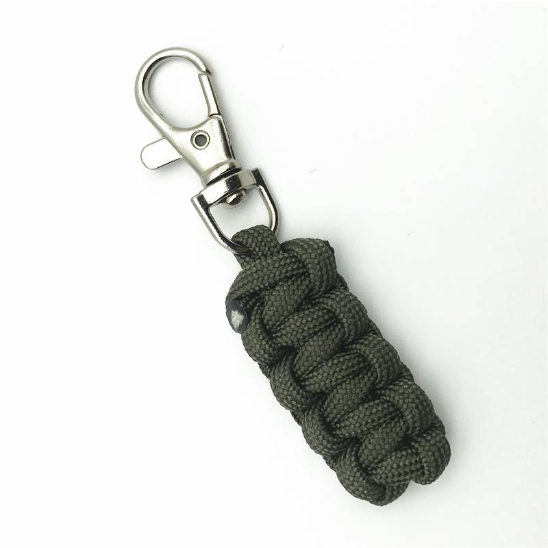 Paracord-Schlüsselanhänger mit Survival-Funktionen grass color