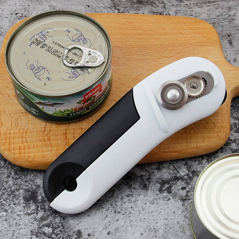 Schwarz-weißer Dosenöffner - Multifunktionswerkzeug aus Edelstahl