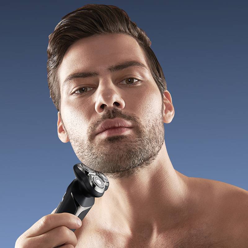 Elektrischer Rasierer mit Digitalanzeige - Glatte Rasur