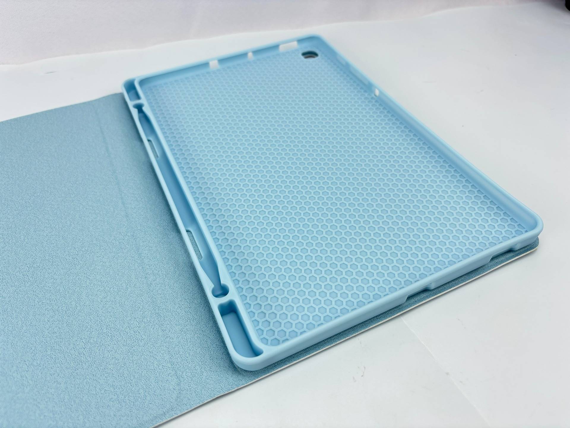 Bluetooth-Tastaturhülle für Samsung Galaxy Tab S6 Lite Blue