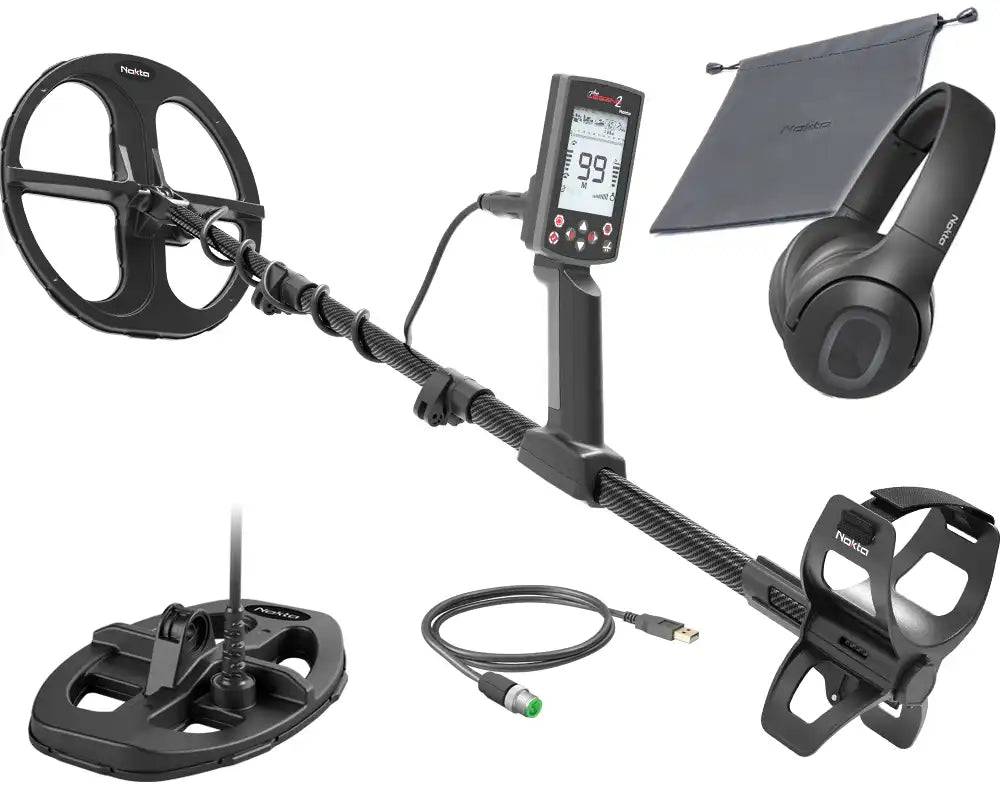 Produktset für ein Metalldetektoren-Set, das Suchspulen, Steuereinheit, Batteriefach, Schaft, Ladekabel und Kopfhörer zeigt.