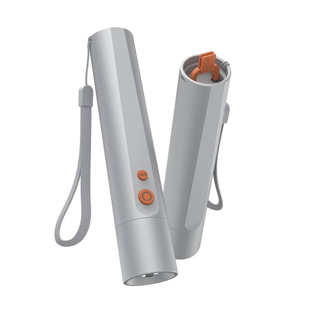 Zwei graue zylindrische Taschenlampen oder Notleuchten, eine mit orangefarbenen Bedienelementen und einem Handgelenkband, auf weißem Hintergrund.