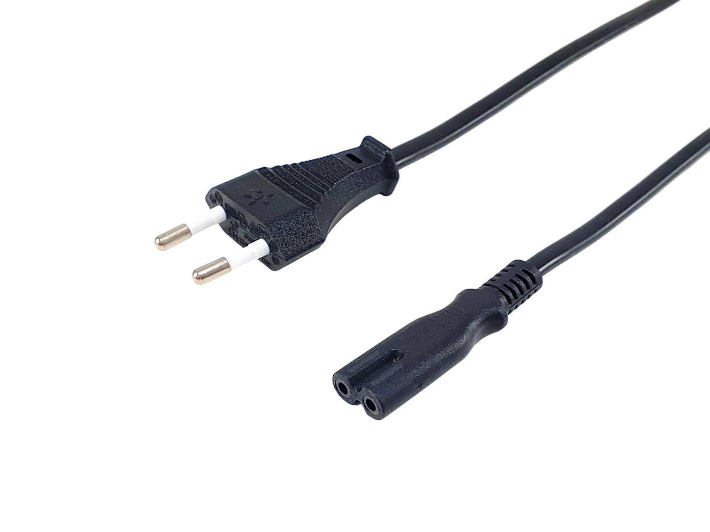 Schwarzes zweiadriges Stromkabel mit europäischem Stecker auf der einen Seite und einem zweilöchrigen Verbinder auf der anderen Seite.