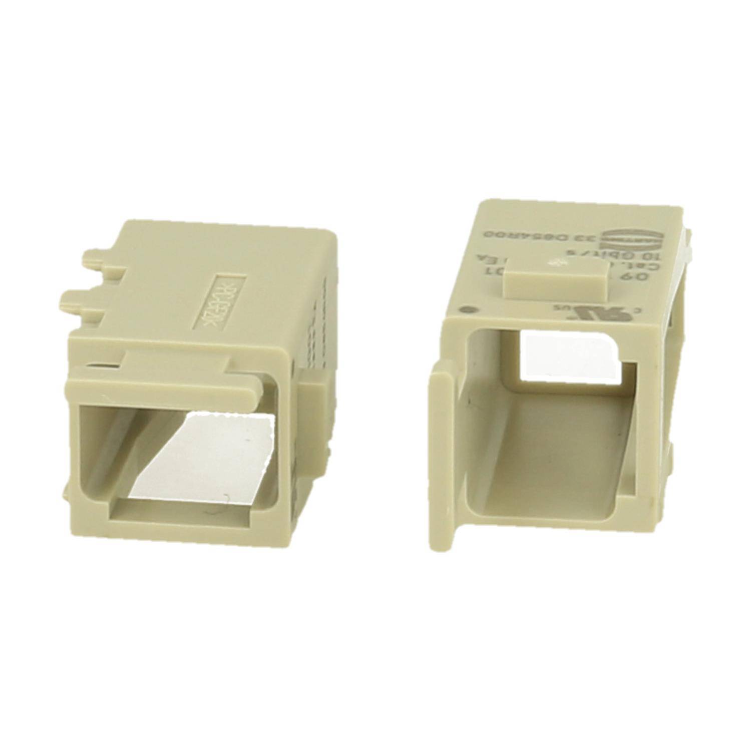 Zwei beige Keystone-Buchsenmodule sind abgebildet, eines im schrägem Winkel, das sein Inneres zeigt, und das andere mit seiner Vorderseite mit einem markierten Etikett.