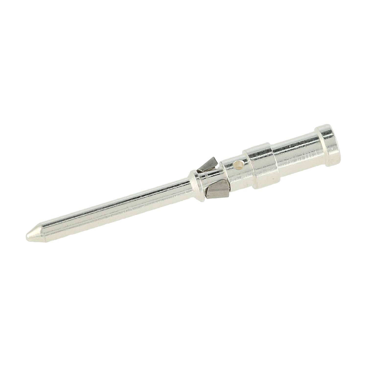 Nahaufnahme eines Metall-Koaxialkabelstecker-Adapters mit einer spitzen Mittelpinnadelung auf weißem Hintergrund.