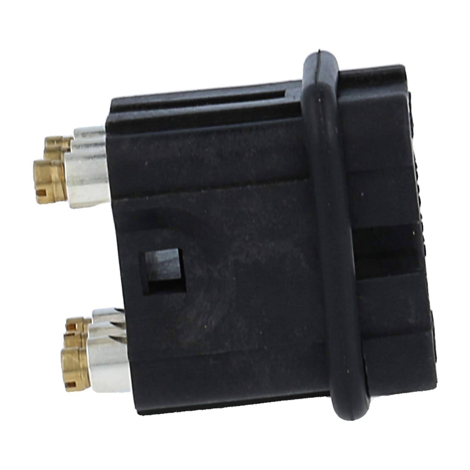 Schwarzer Elektrostecker-Adapter mit zwei Metallkontakten auf weißem Hintergrund.