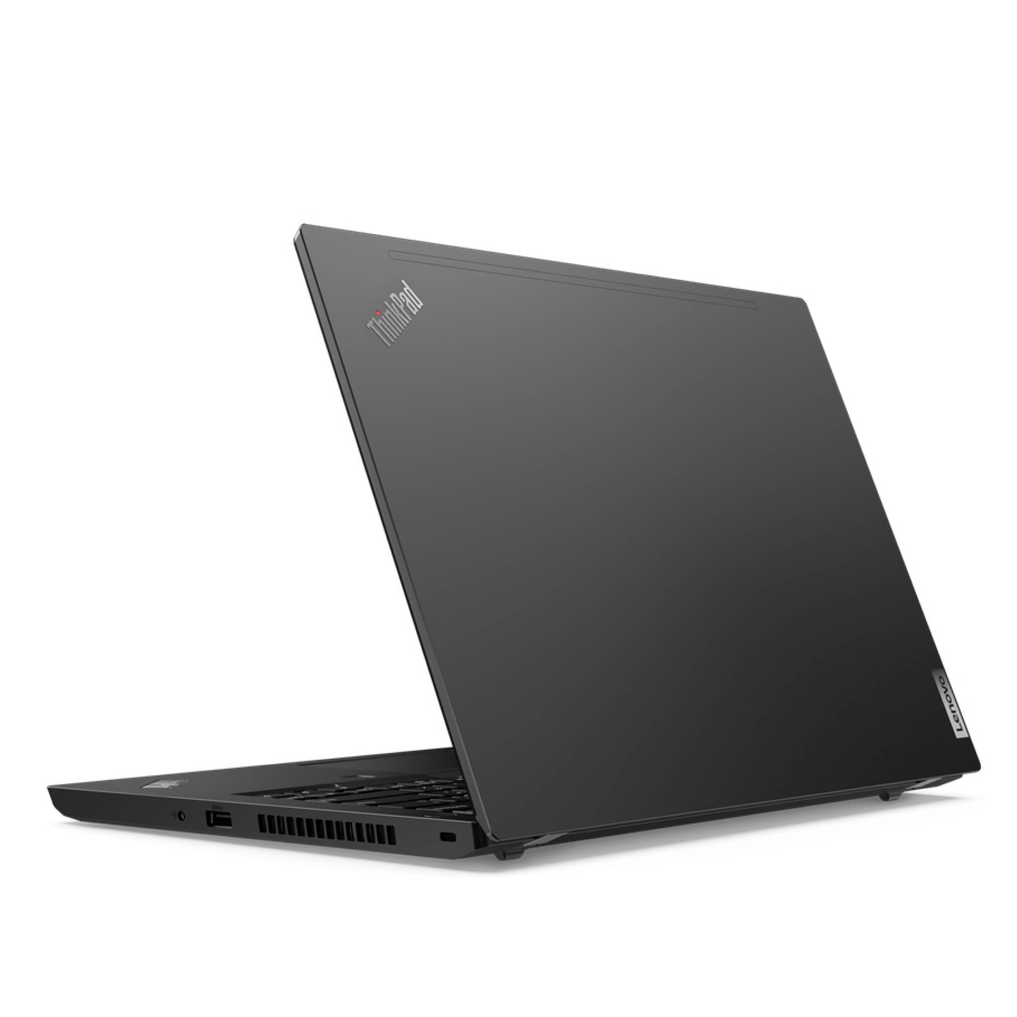 Geschlossener schwarzer ThinkPad-Laptop von der Seite auf weißem Hintergrund gezeigt.
