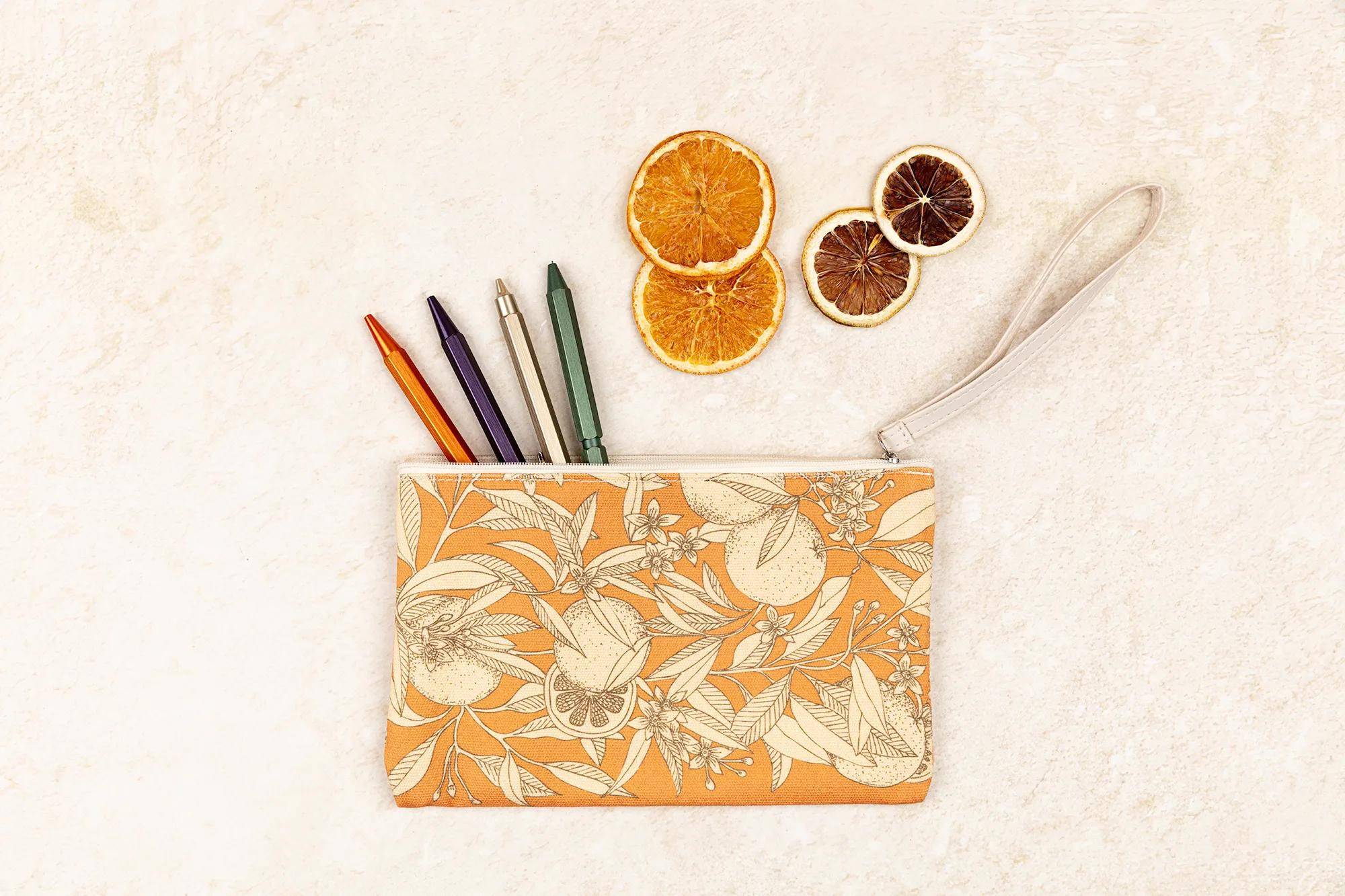 Clairefontaine 4x Schlampermäppchen Baumwolle 22x16 cm, orange Motiven 116361C