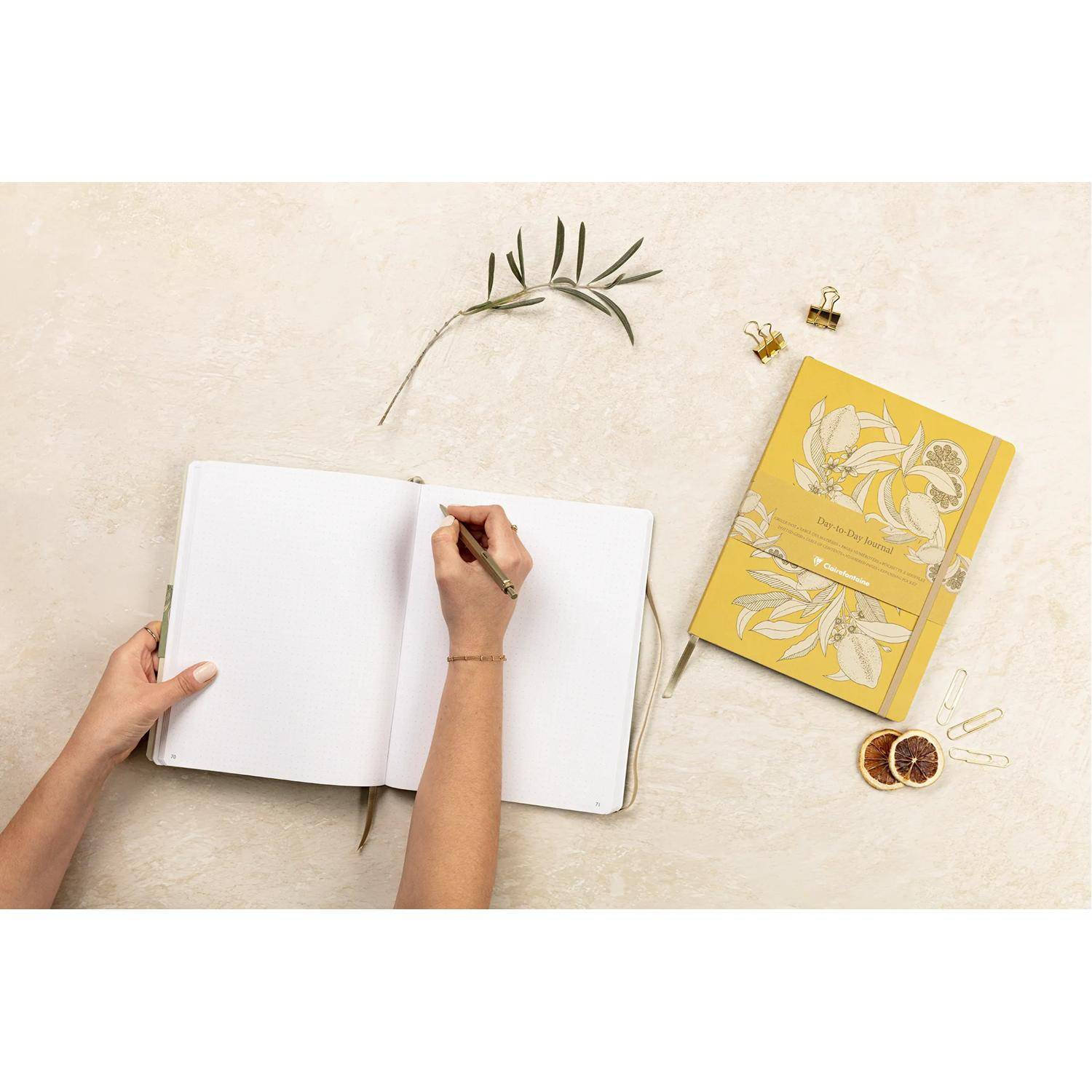 Clairefontaine 4x Journal 19x25 cm, 96 Bl dot, Falttasche, sortiert 116342C