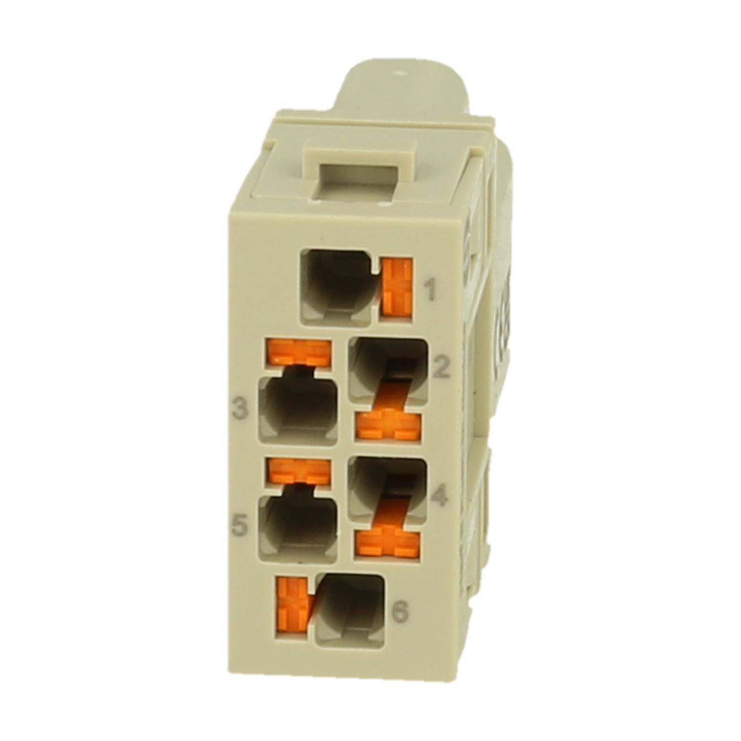 Nahaufnahme eines beigen sechspoligen Elektrosteckverbinderblocks mit nummerierten Buchsen und orangefarbenen internen Clips.