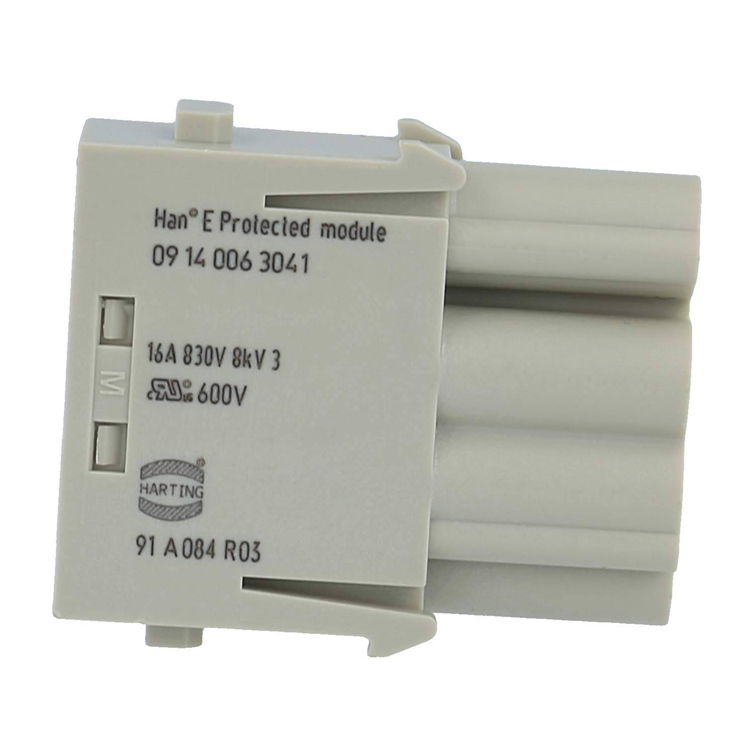 Nahaufnahme eines weißen Elektrosteckverbinders mit der Bezeichnung „Han E Protected module" mit aufgedruckten Teil- und Spannungsangaben auf der Vorderseite.