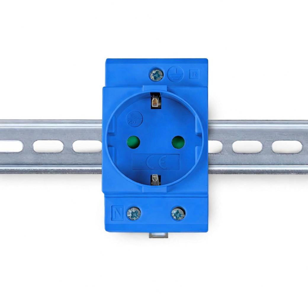 B+G E-Tech Schuko- Einbausteckdose für DIN Hutschiene (BLAU)