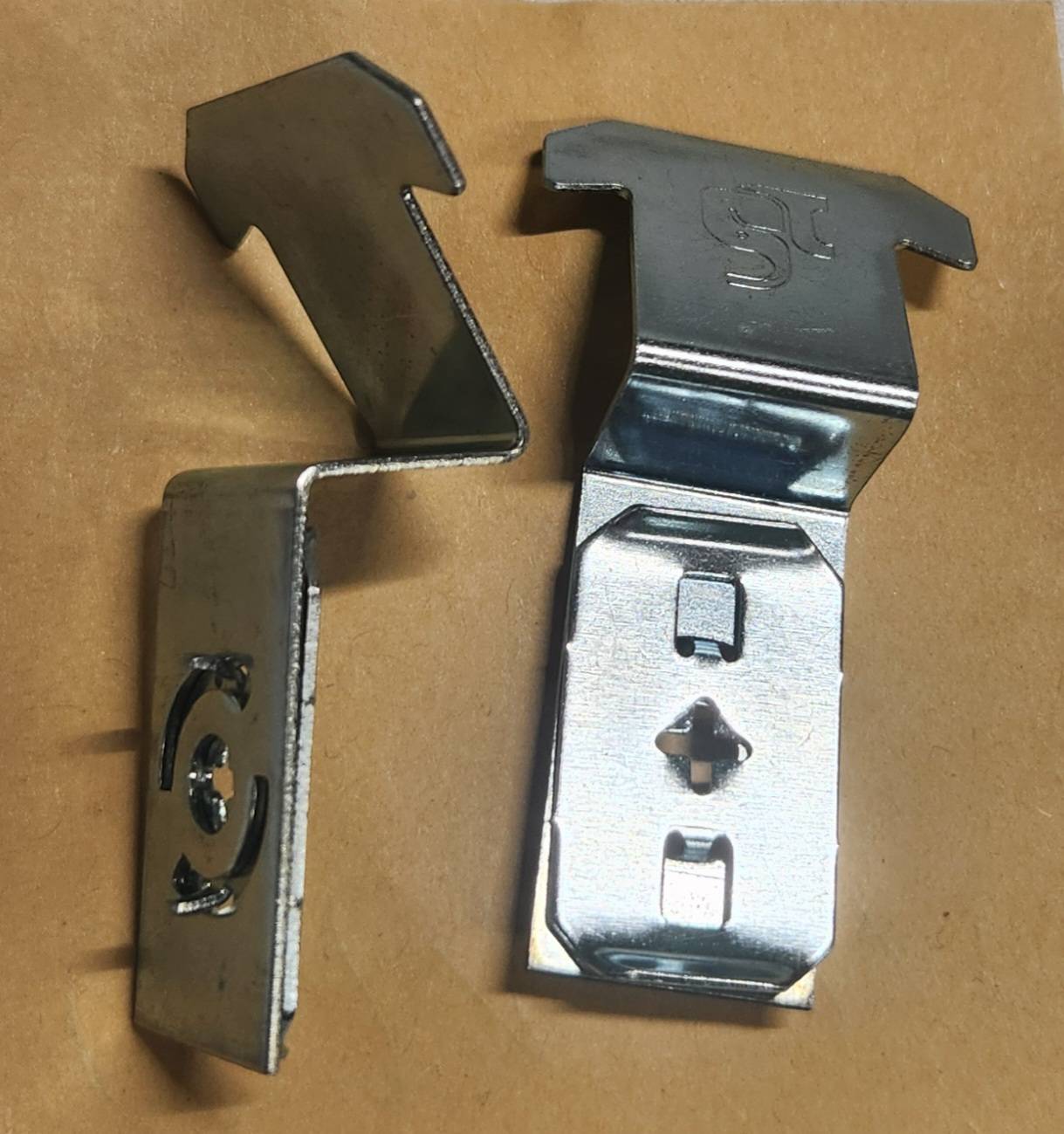 UFC41M Befestigungsklammer BASKET MESH T