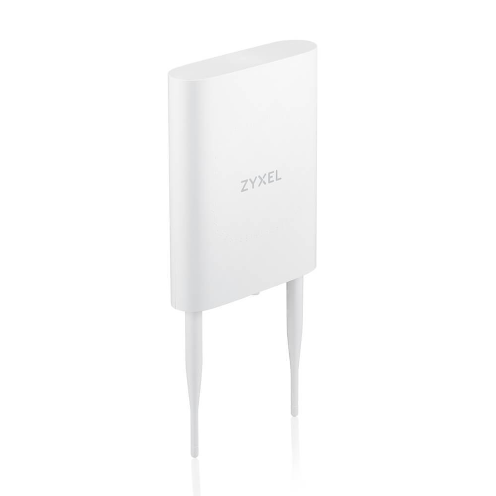 Weißer Zyxel-Funknetzwerk-Zugangspunkt mit zwei externen Antennen auf einfachem Hintergrund.
