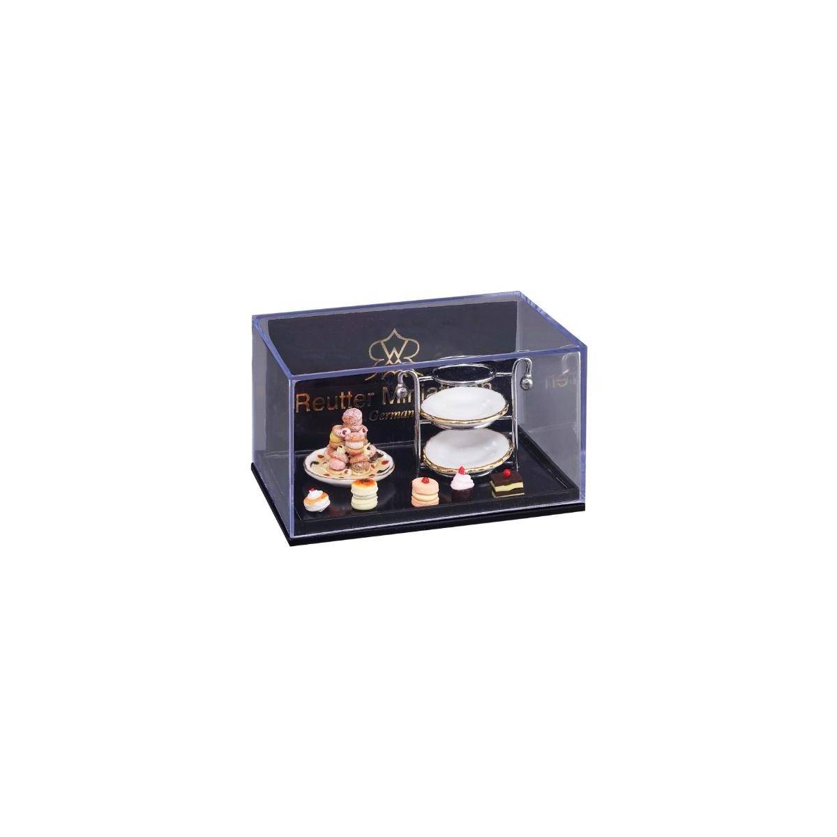 "Teatime" - Kuchen Etagere aus Metall mit Macarons