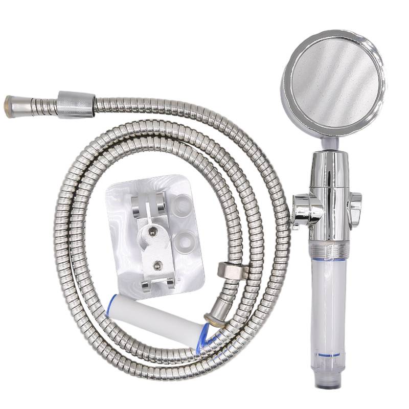 Turbo-Duschkopf mit Brauseschlauch und Wasserfilter