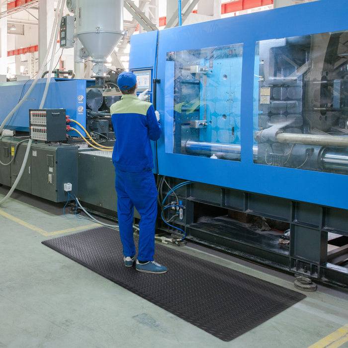 FLOORDIREKT Anti-Ermüdungsmatte Dyna-Protect Diamond - Dämpfende Arbeitsmatte - Entlastung für Gelenke & Wirbelsäule - 500 x 60 cm - Schwarz