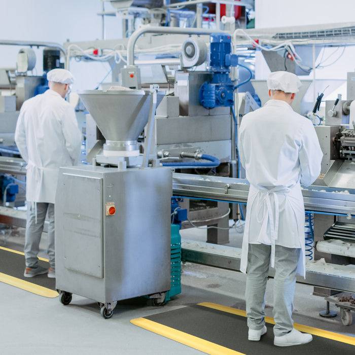 FLOORDIREKT Anti-Ermüdungsmatte Soft-Tritt - Dämpfende Arbeitsmatte - Entlastung für Gelenke & Wirbelsäule - 350 x 90 cm - Schwarz-Gelb