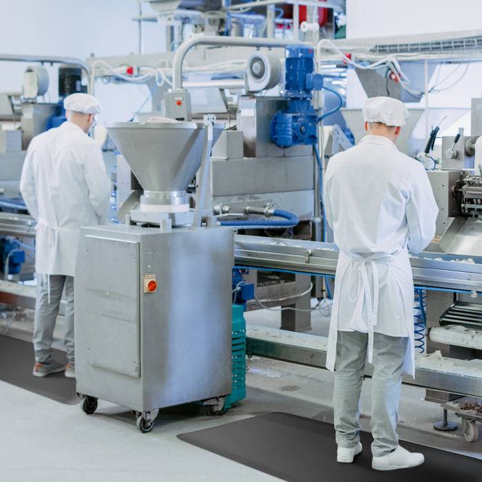 FLOORDIREKT Anti-Ermüdungsmatte Soft-Tritt - Dämpfende Arbeitsmatte - Entlastung für Gelenke & Wirbelsäule - 300 x 90 cm - Schwarz