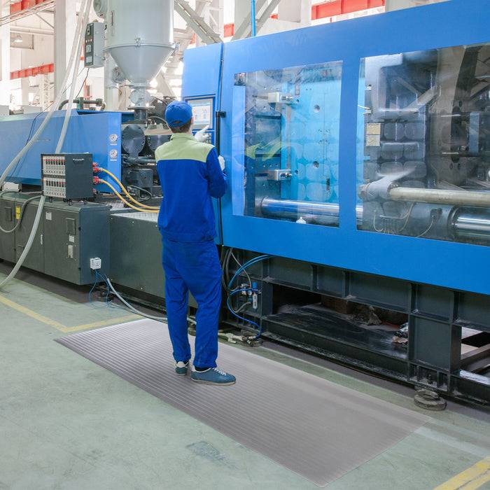 FLOORDIREKT Anti-Ermüdungsmatte Softer-Work-Mat - Dämpfende Arbeitsmatte - Entlastung für Gelenke & Wirbelsäule - 300 x 120 cm - Schwarz