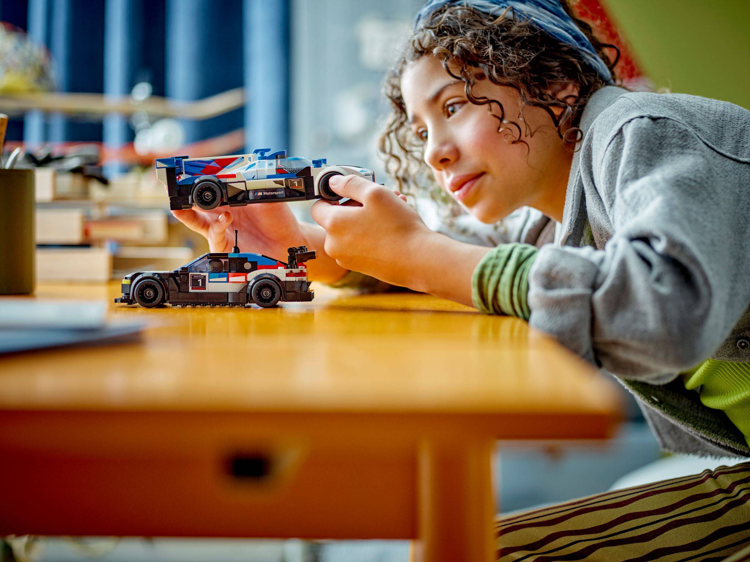 LEGO® Speed Champions 76922 BMW M4 GT3 & BMW M Hybrid V8 Rennwagen