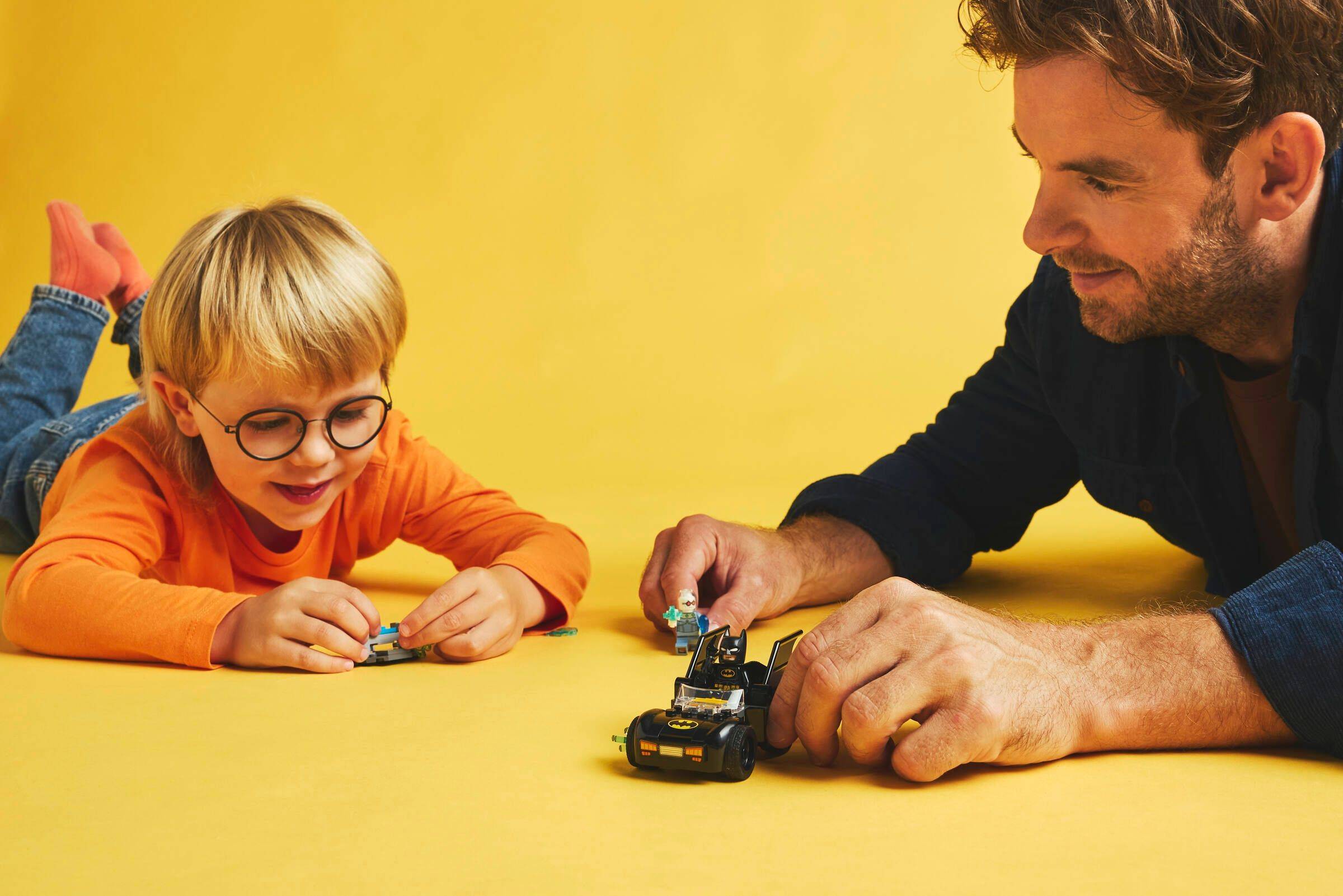 LEGO® Super Heroes 76301 Batman™ & Batmobil™ vs. Mr. Freeze™