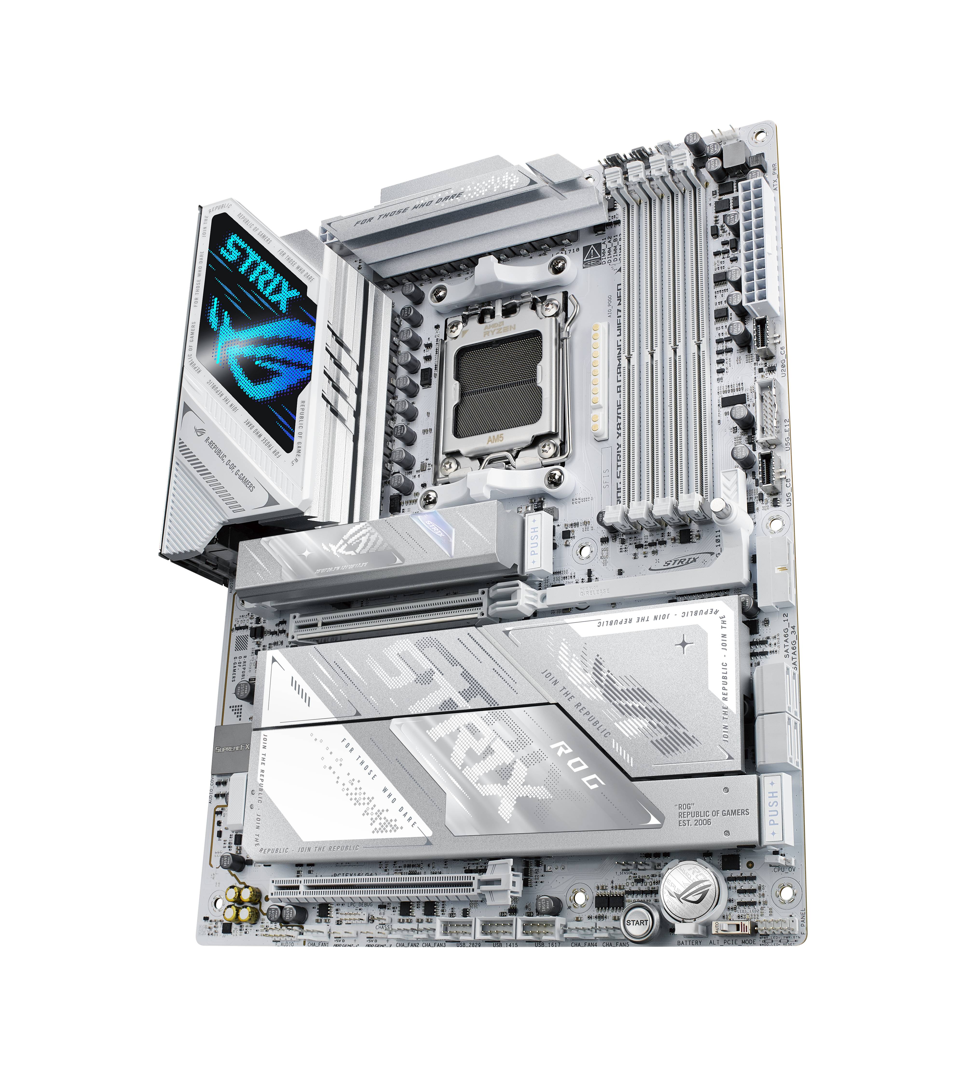Weiße ASUS ROG Strix Hauptplatine mit AMD-CPU-Sockel, vier RAM-Steckplätze, PCIe-Steckplätze, M.2-Abdeckungen und beleuchtetes 'STRIX'-Branding auf schwarzem Hintergrund.