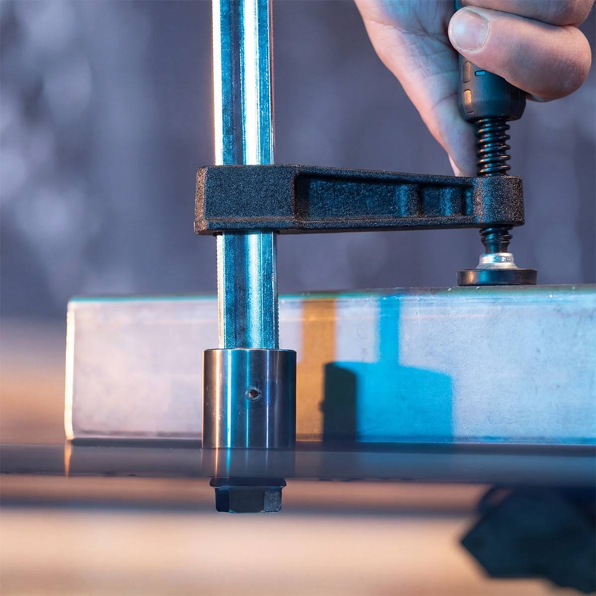 STAHLWERK Schraubzwinge für Schweißtische 80 x 200 mm D 16 Lochsystem