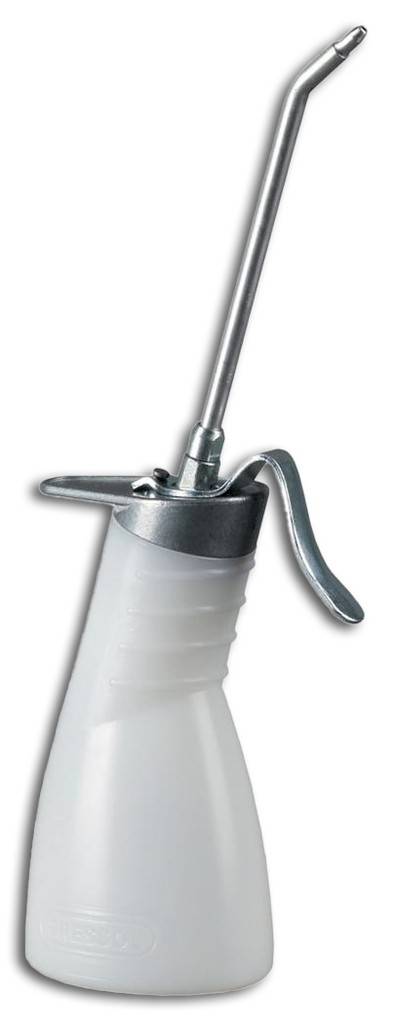 Ölspritzkanne KunststoffPolyethylen-BehälterEinfach wirkende Messingpumpe mit 2 KugelventilenPumpwerk ermöglicht dosierte TropfenabgabeDurch kugelg