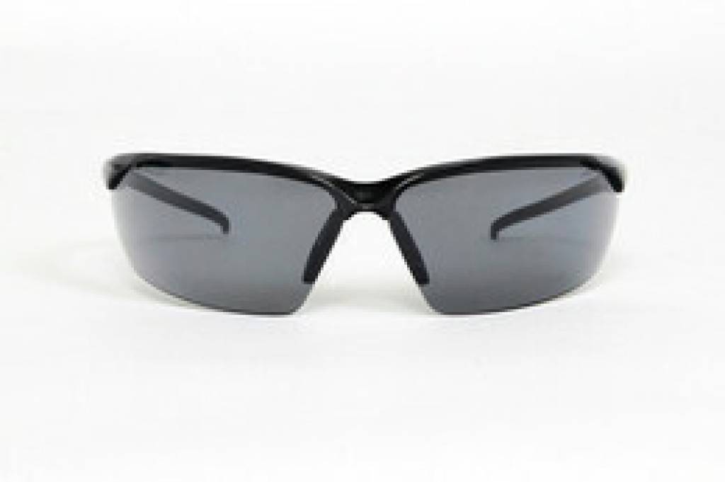 Warrior-Schutzbrille RauchglasFür den Außeneinsatz als Sonnenbrille geeignet.Die Warrior-Schutzbrille kann für viele verschiedene Zwecke in der Met